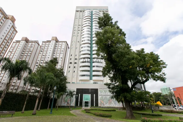 Apartamento no Centro Cívico - ARYA 1