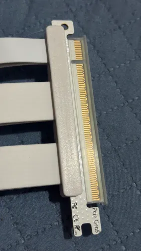 Cabo Riser PCIe Gen 5.0 - Branco