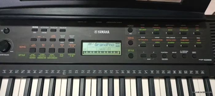 Teclado Yamaha PSR- E283