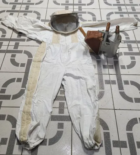 KIT COMPLETO DE APICULTURA