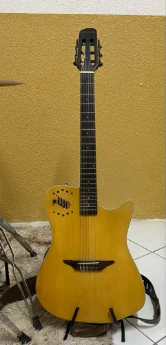 Violão novíssimo