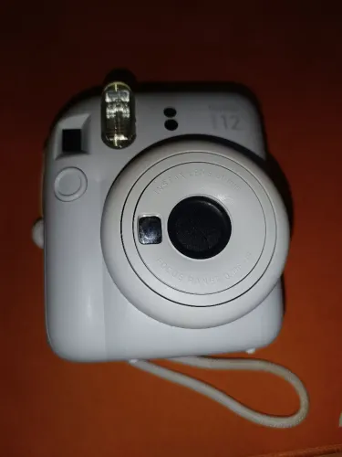 CÂMERA FUJIFILM INSTAX MINI 12 