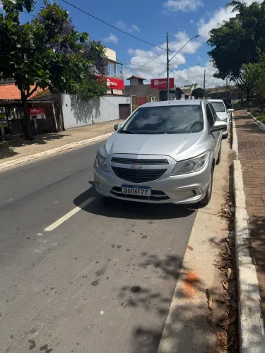 Chevrolet Onix JOY Hatch 1.0 8V Flex Mec. 4P 2018