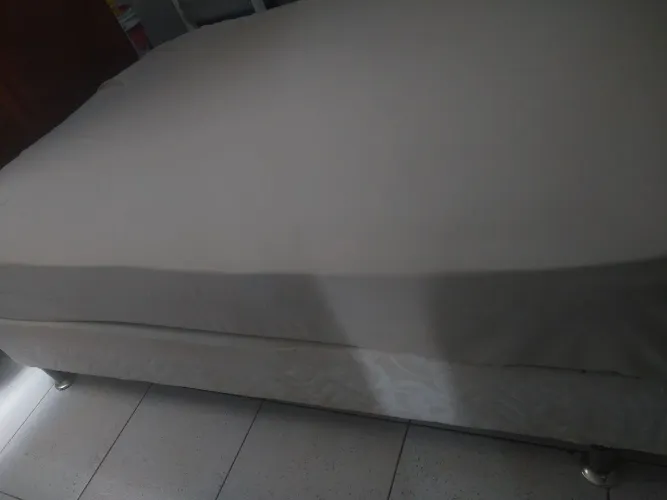 Cama casal (190 x 138)