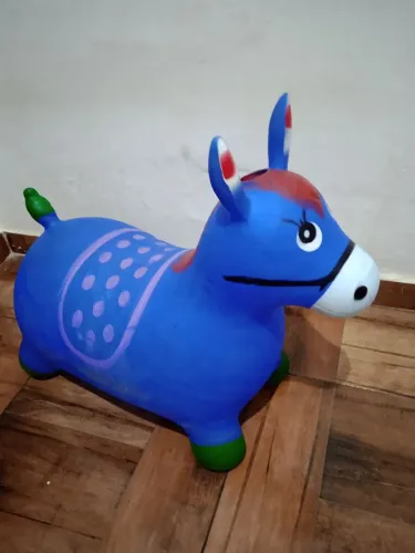 Vende-se cavalo inflável infantil