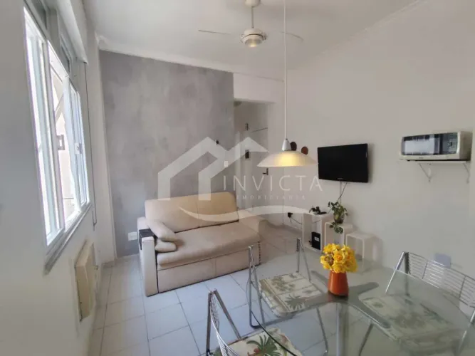 SENSACIONAL QUARTO E SALA TOTALMENTE REFORMADO NO CORAÇÃO DE COPACABANA, VENDIDO COM PORTE