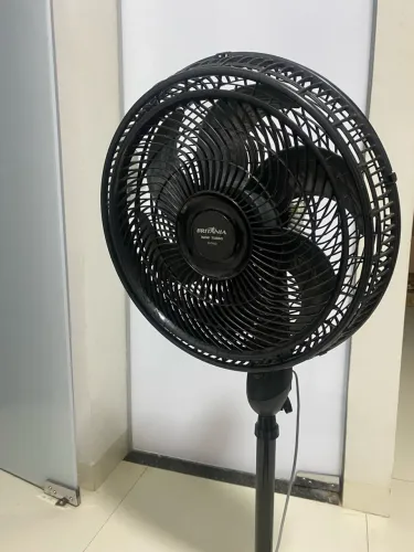 Ventilador semi novo