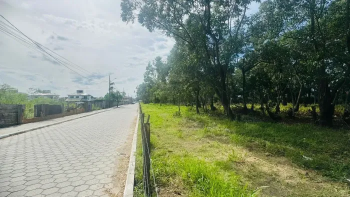 TERRENO COM 380M² | RIO VERMELHO - FLORIANÓPOLIS