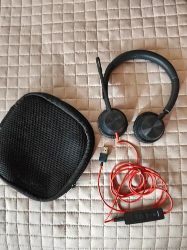 Fone de ouvido plantonics poly blackwire 3325