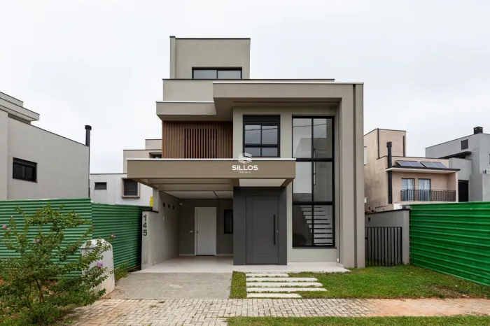 Casa em condomínio à venda com 3 quartos em Santa Cândida em Curitiba