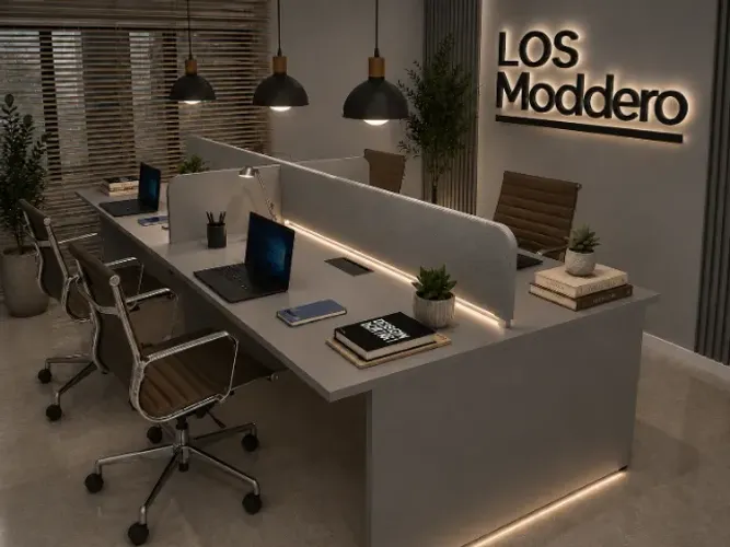 Plataforma Top Black Work Alto Padrão. L1800cm x P120cm x A104cm. Com Tomadas