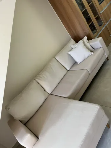 Sofá de linho, novinho e higienizado. 