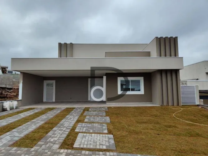 Casa com 3 quartos para alugar, 284 m² por R$ 15.018/mês - Condomínio Santa Isabel - Louve