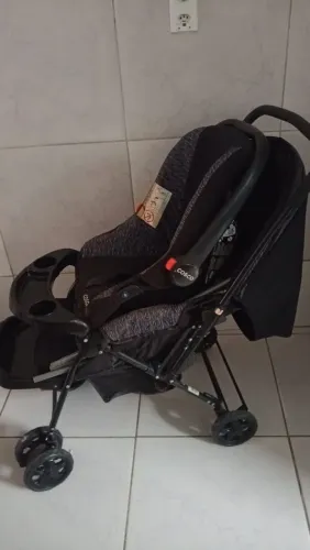 Vendo  carrinho de bebê  & bebê conforto, Cadeirinha  de bicicleta e Cercadinho.