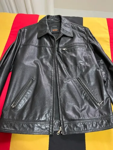 Elegante jaqueta masculina de couro legítimo