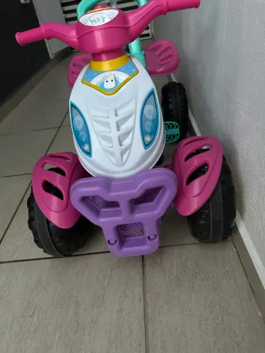 Quadriciclo infantil / velotrol