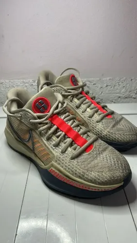 Nike Sabrina 1 Grounded Light Bone N? 36