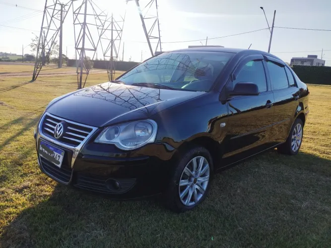 Volkswagen Polo Sedan 1.6 MI Total Flex 8V 4P 2009