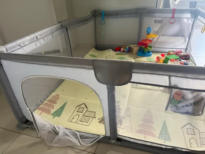 Vendo chiqueiro de bebê grande 