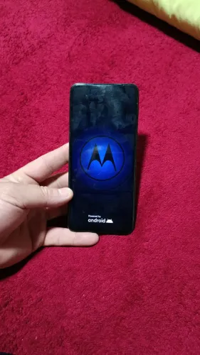 Tenho um moto g 14 para retirada de peças quem tiver interessado