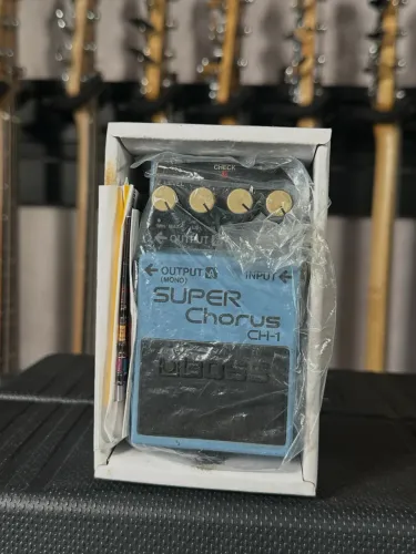 Pedal BOSS CH-1 Super Chorus
