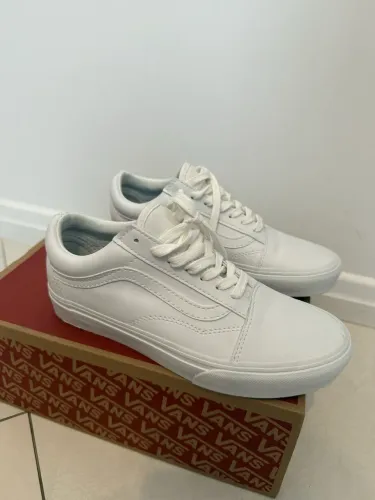 Tenis vans old skool branco NOVO