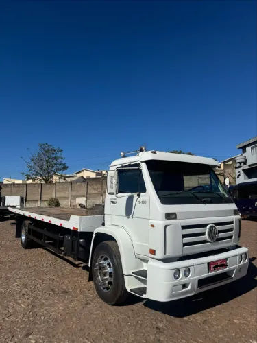 Vw 17180 plataforma guincho