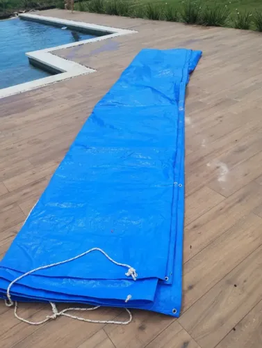 Lona azul 10m x 8m 330 micras com olhais (ilhós)