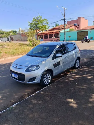 Fiat Palio Attractive 1.0 EVO Fire Flex 8V 5P 2015