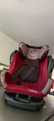 Cadeira infantil pra automóveis