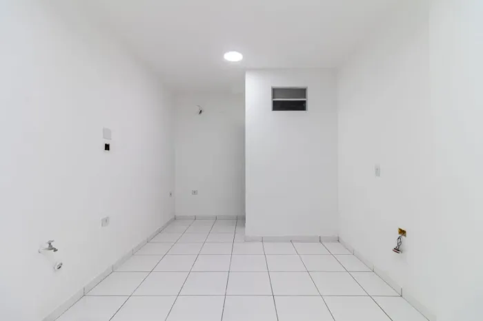 Loja na Avenida Professor Alfonso Bovero, 787 - Loja 1 20 m²