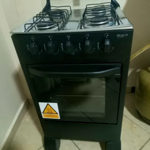 VENDO FOGÃO 4 BOCAS PRETO OKM