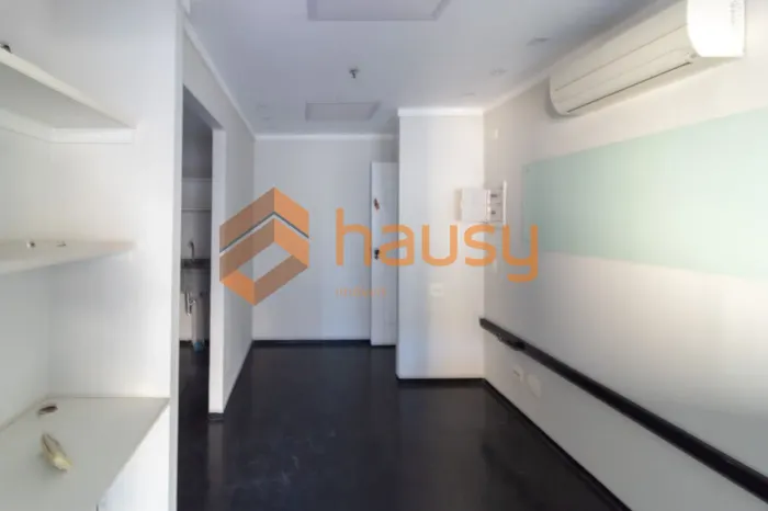 CONJUNTO COMERCIAL COM VAGA DE GARAGEM EM PINHEIROS!