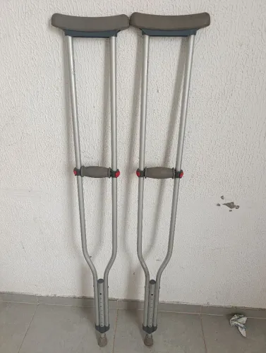 Par de Muletas Reguláveis Tamanho G
