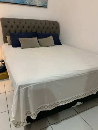 Cama box queen size com cabeceira completa 