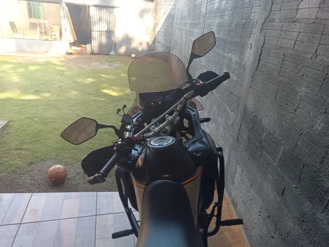 XRE 300 adventure Abs
