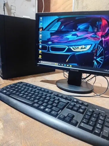 Monitor 19 vga e dvi