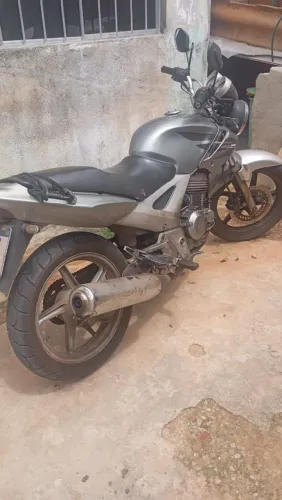 Vendo ou troco Twister 250