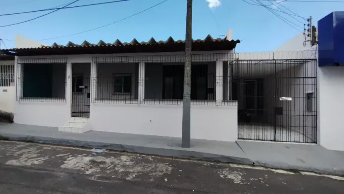 Casa no Conjunto Eldorado / Ótima localização / Próximo a bola do Eldorado