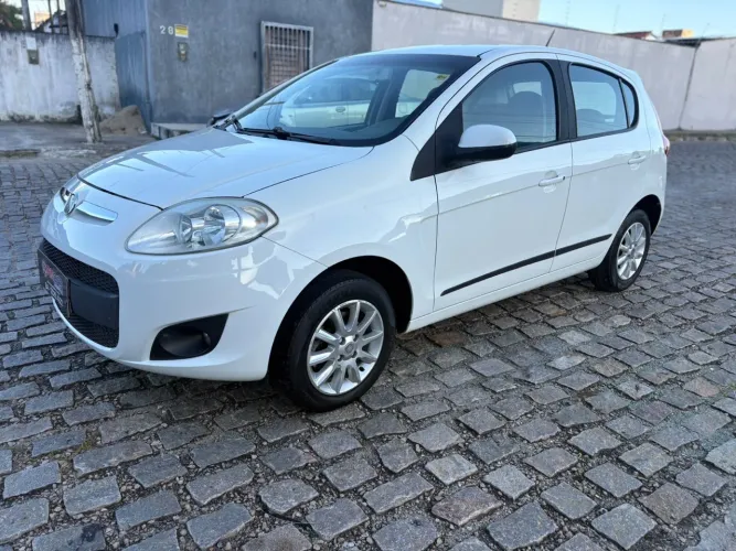 Fiat Palio Attractive 1.0 EVO Fire Flex 8V 5P 2013