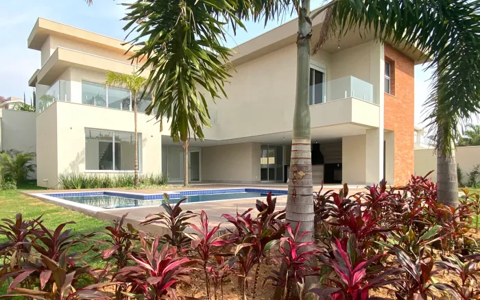 Casa alto padrão à venda no condomínio Residencial Jaguari em Sousas, Campinas. Projeto mo