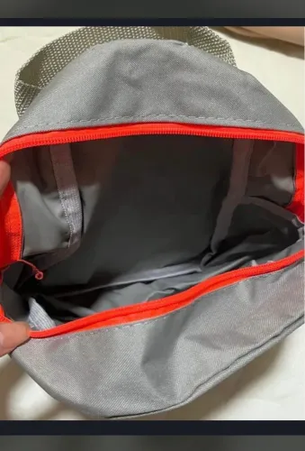 Mochila pequena nova