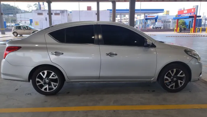 Nissan Versa SL 1.6 16V Flexstart 4P Aut. 2017