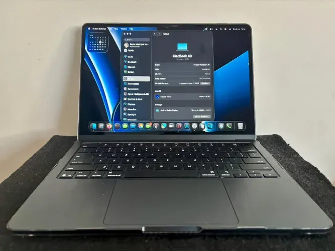 MacBook Air M4 (2025) 13.6" | 16GB RAM | Bateria 100% | Na Garantia Apple
