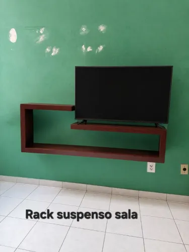 Rack Suspenso Madeira