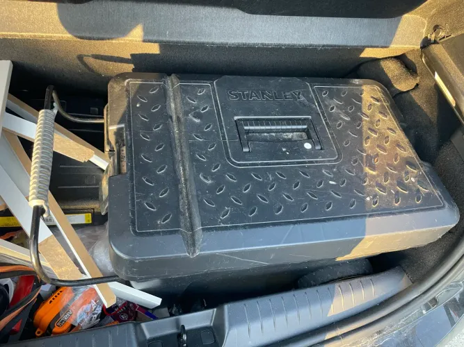 Vendo caixa de ferramentas completa