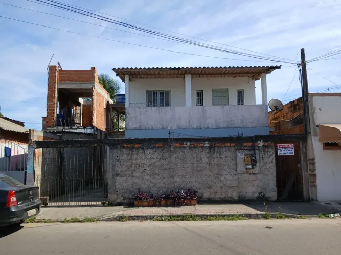 Vende-se ou troca duas casas em Terra-Vermelha <br>Vila-Velha, 2quartos