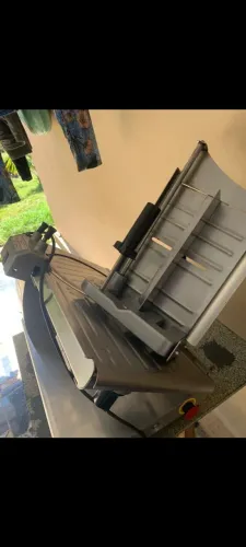 Vendo fatiadeira de frios semi novo 