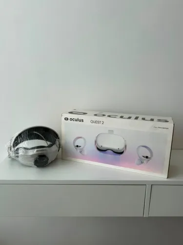 OCULUS META QUEST 2 - Com bateria pra cabeça c/ estofado.