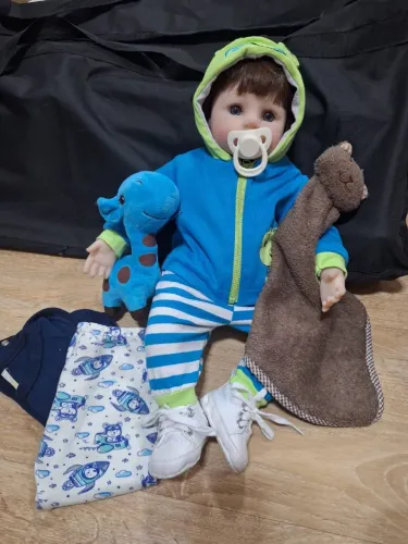 Bebê reborn girafinha menino